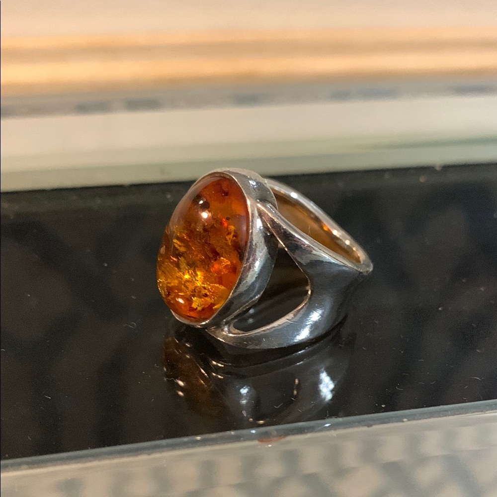 Amber/ SterlingSilver Women's adjustable ring. Substantial weight. 5⭐️ Seller.